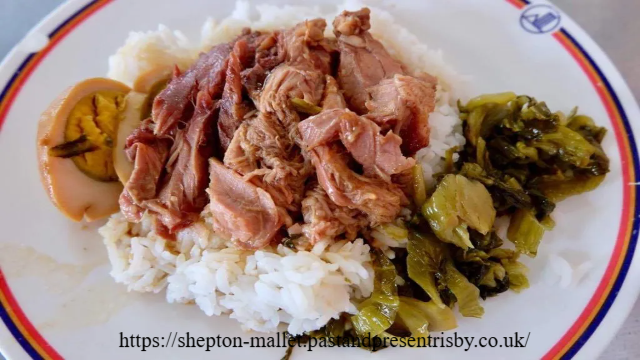 Khao Moo Trok Sung: Sensasi Nasi Kaki Babi