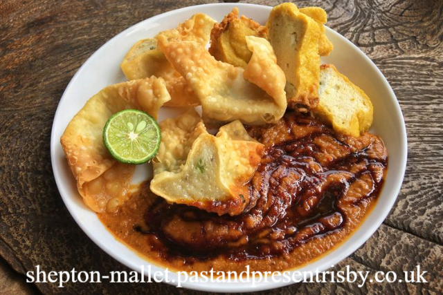 Batagor Legendaris Bandung: Mahal tapi Enaknya Juara